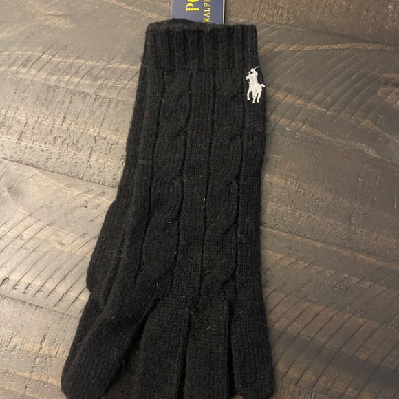 Ralph Lauren gloves - Picture 2 of 3